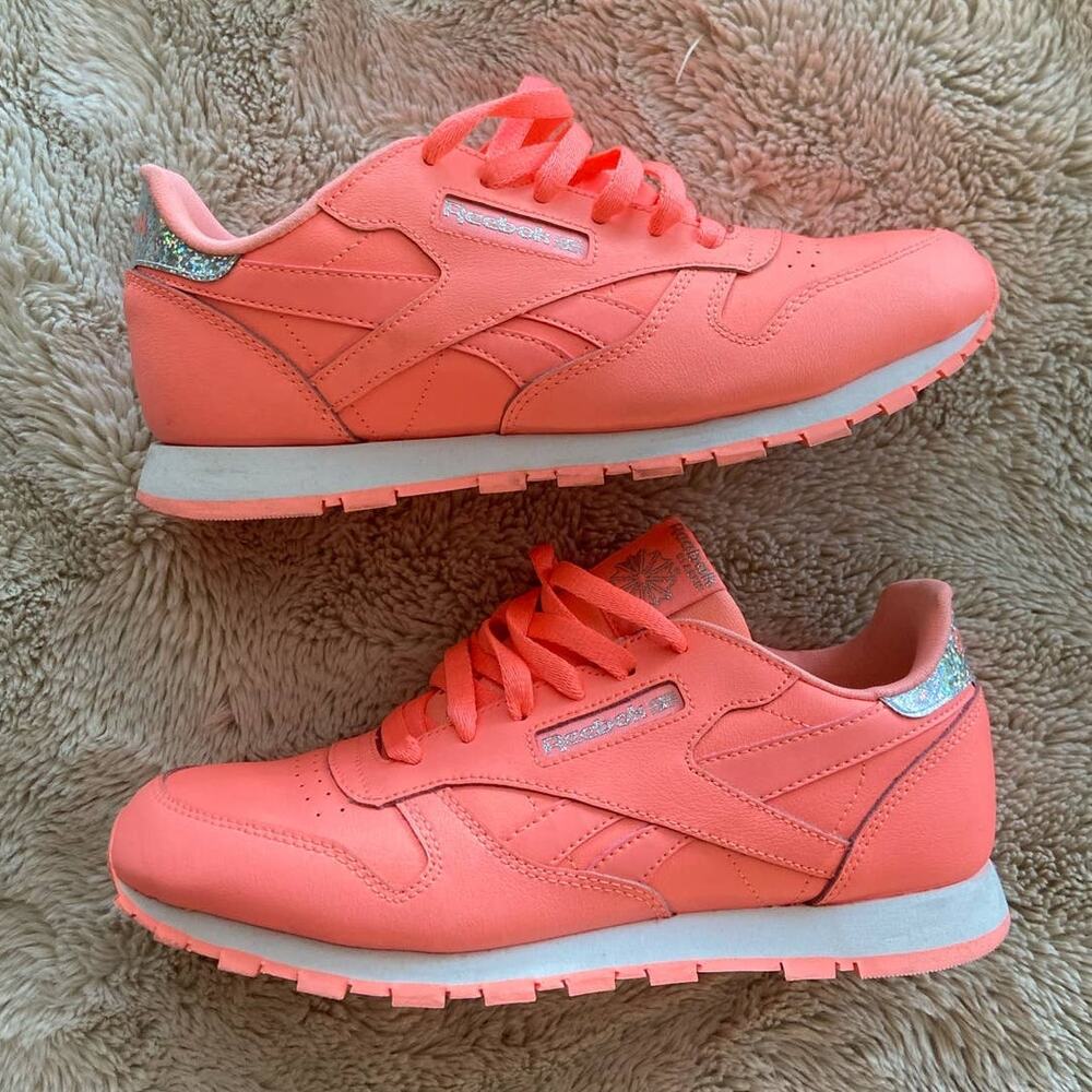 REEBOK Classic Neon Coral Sparkle Leather Platform Sneakers Athletic Size 8 EU38